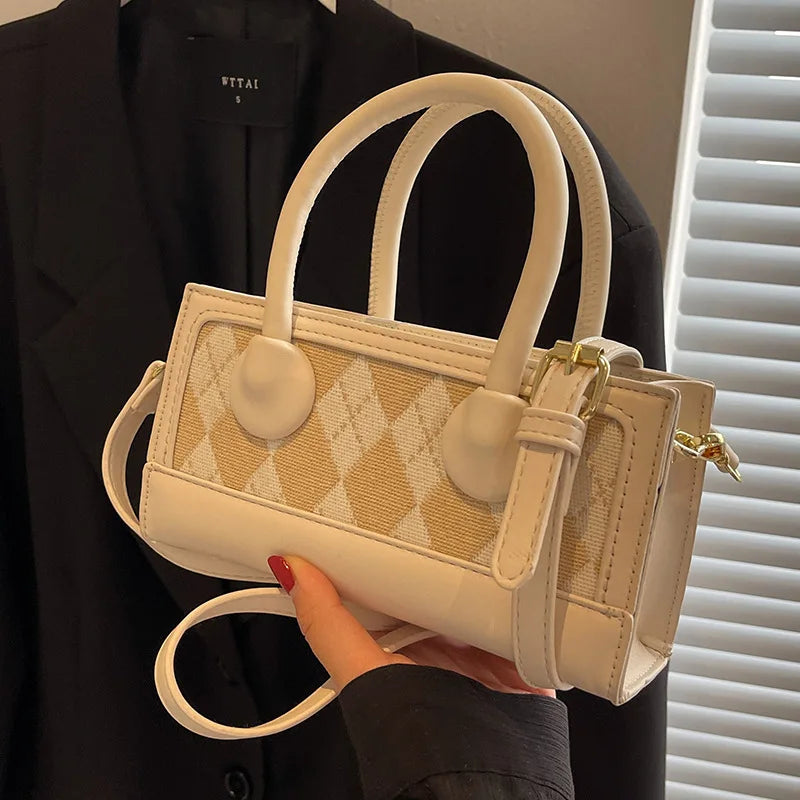 Female Spring 2024 new niche design crossbody bag for women's handheld diamond grid small square bag