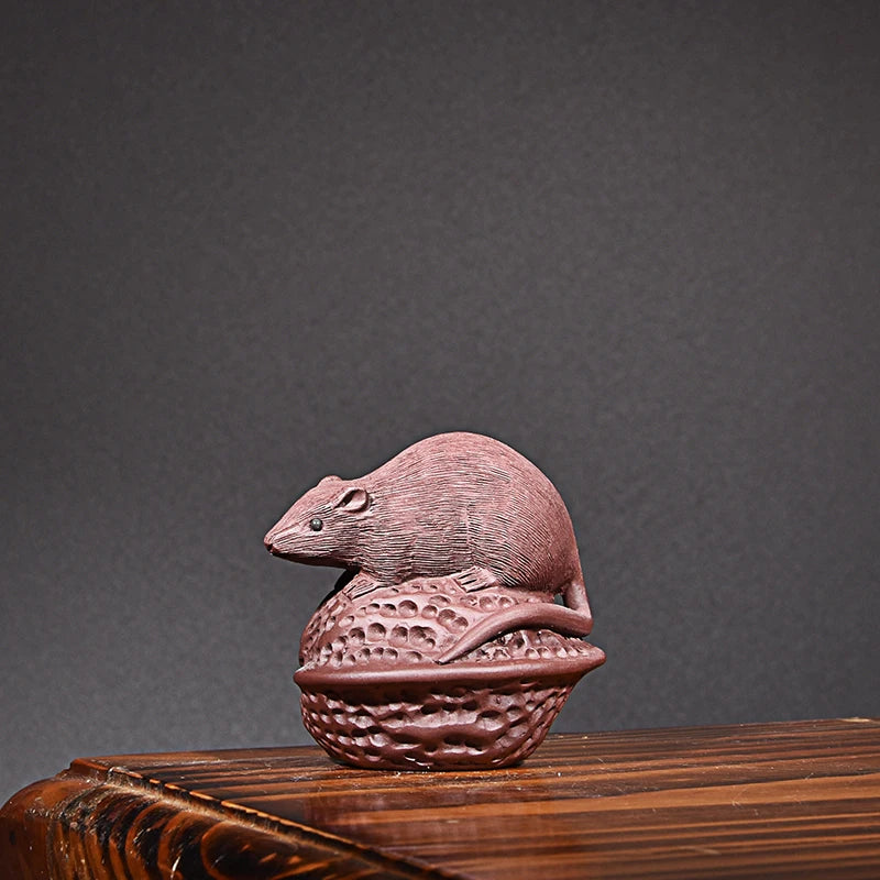 Fine Zisha Mouse Year Tea Ornaments Walnut Mouse Handmade Supportable Decoration Supportable Tea Play with Harmony as Your Price