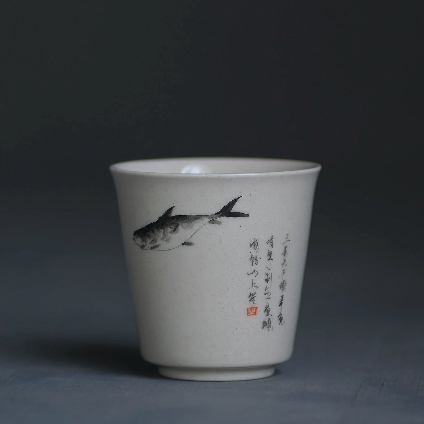 Foam at the beginning of the jingdezhen tea plant ash hand-painted ceramic cups, host a cup of tea liquor sample tea cup