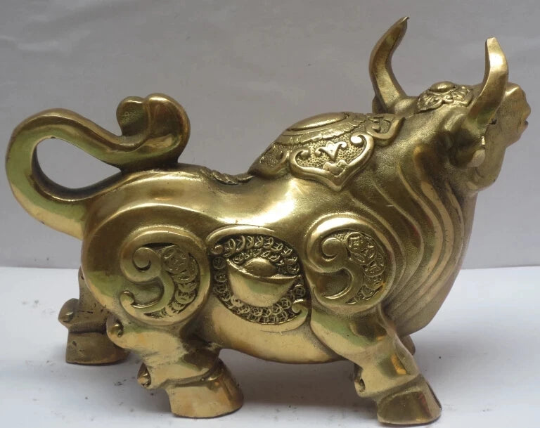 Free Shipping Metal crafts Home Decoration Chinese brass/Silver Carved Bull Sculpture /Metal Ox Statue L17cm