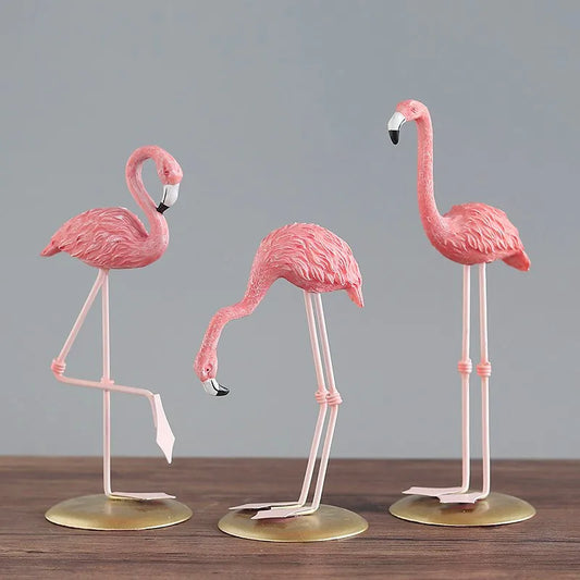 Free shipping Nordic flamingo decorative resin living room room wine cabinet TV cabinet crafts statue good Luck