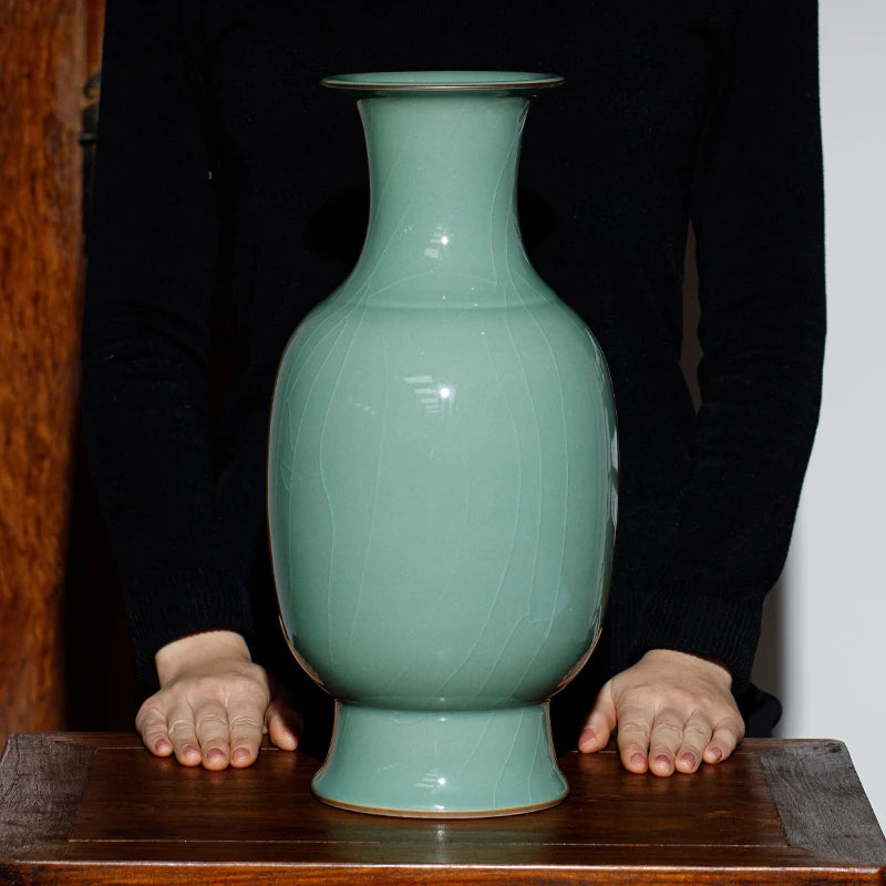 GUANFU Guanfu Museum Recommend Longquan Green Appreciation Han Quan Meizi Green Guanyin Bottle Antique Celadon Hand-made Handmad