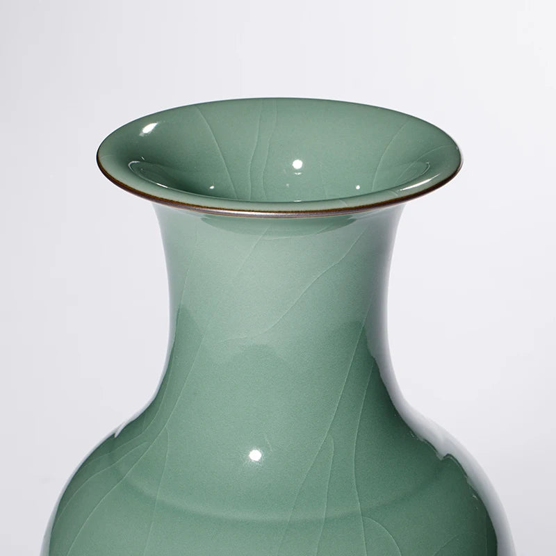 GUANFU Guanfu Museum Recommend Longquan Green Appreciation Han Quan Meizi Green Guanyin Bottle Antique Celadon Hand-made Handmad