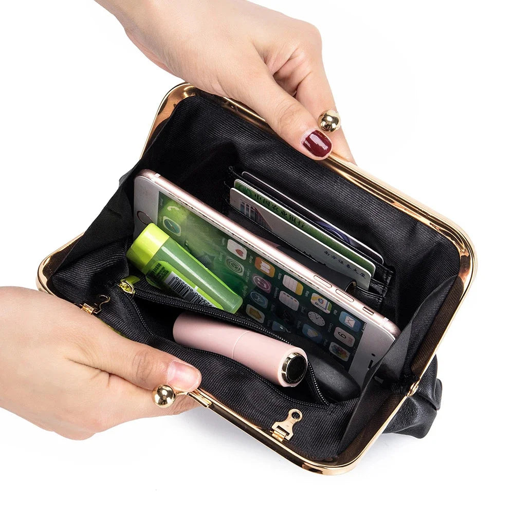 Genuine Leather Clip Banquet Pleated Soft Cowhide Wallet Diagonal Chain Mobile Phone Bag