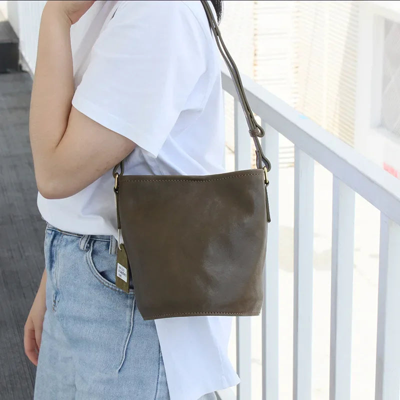 Genuine Leather Cowhide Bucket Bag Large Capacity Commuter Underarm Shoulder Bags Female Handbag Simple All-match Luxury Bolsos