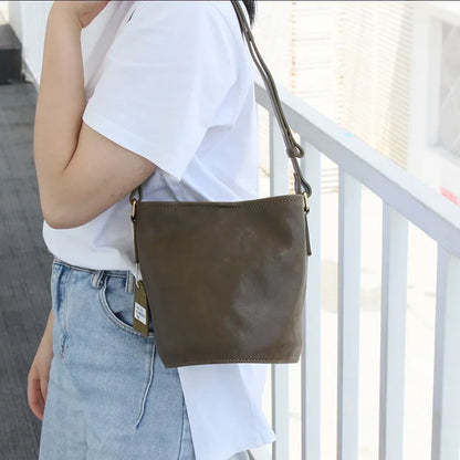 Genuine Leather Cowhide Bucket Bag Large Capacity Commuter Underarm Shoulder Bags Female Handbag Simple All-match Luxury Bolsos