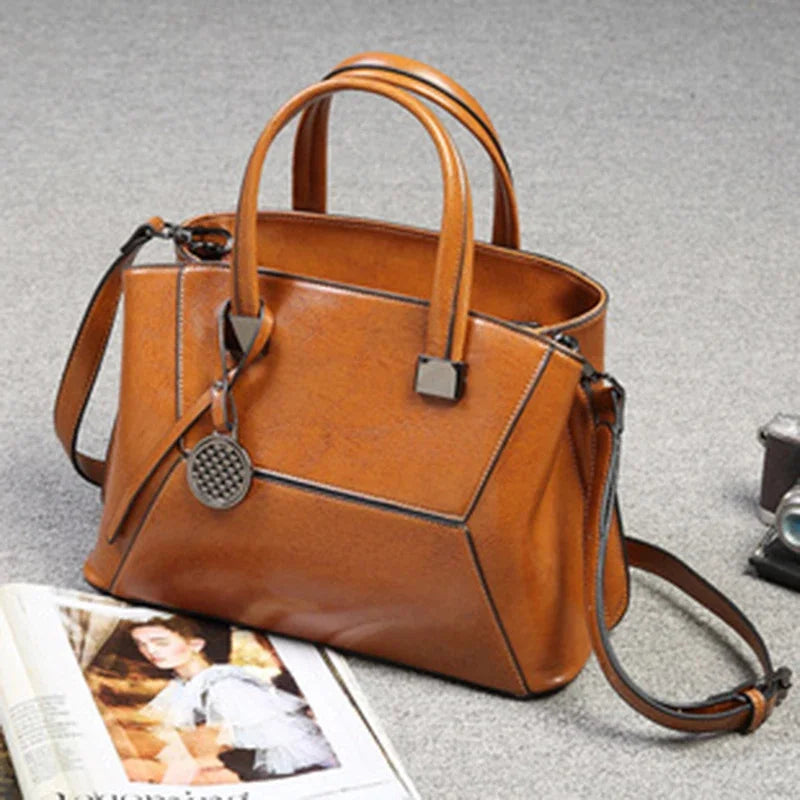 Genuine Leather Handbag Shoulder Cross Body Messenger Bag For Women Fashion Designer Female Oil Wax Purse Tote Top Handle Bags