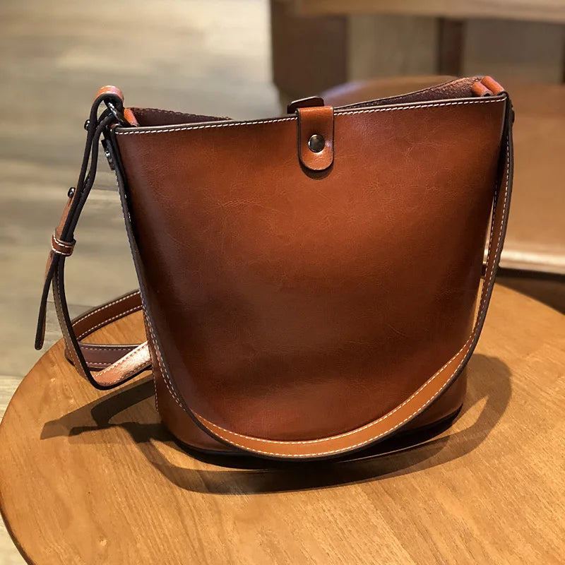 Genuine Leather Shoulder Bag Simple All-match Cowhide Bucket Bags 2024 New Korean Fashion Luxury Handbags Casual Commuter Purses