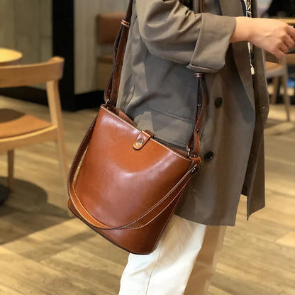 Genuine Leather Shoulder Bag Simple All-match Cowhide Bucket Bags 2024 New Korean Fashion Luxury Handbags Casual Commuter Purses