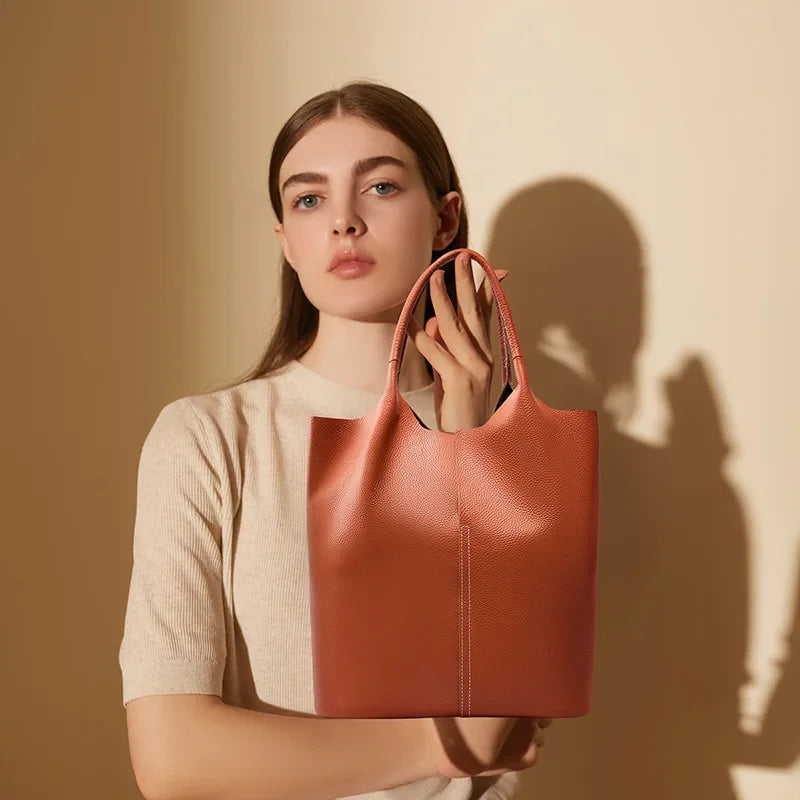 Genuine leather large capacity tote bag, simple and luxurious, versatile women's soft leather tote shoulder handbag