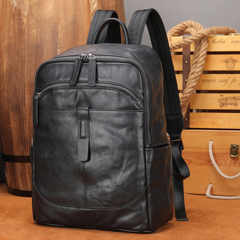 Genuine leather men's retro designer backpack Genuine leather men's backpack Large capacity cowhide travel bag for men