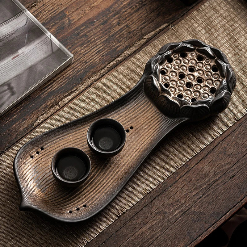 Gilt glaze dry soaking tray creative antique ceramic lotus petal tea table water storage small saucer home tea tray
