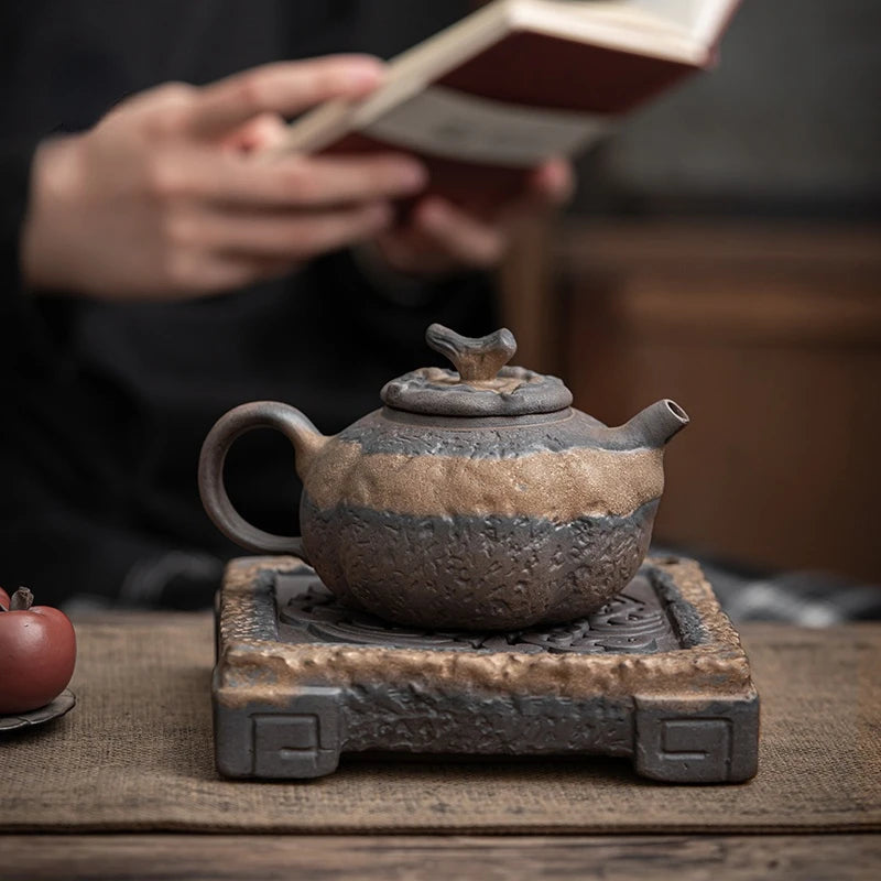 Gilt stoneware teapot retro tea maker ceramic kiln, Kungfu set single pot, Japanese style simple trumpet pitcher