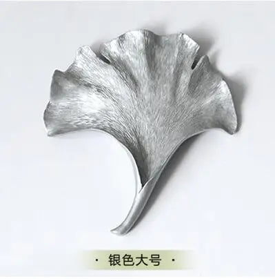 Ginkgo leaf wall decoration modern European household adornment is hanged on the wall to bring good luck