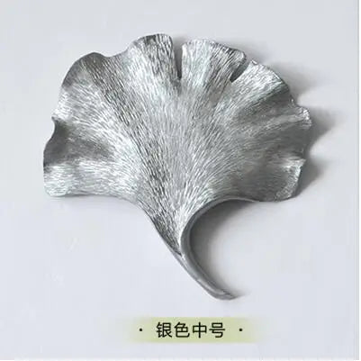 Ginkgo leaf wall decoration modern European household adornment is hanged on the wall to bring good luck