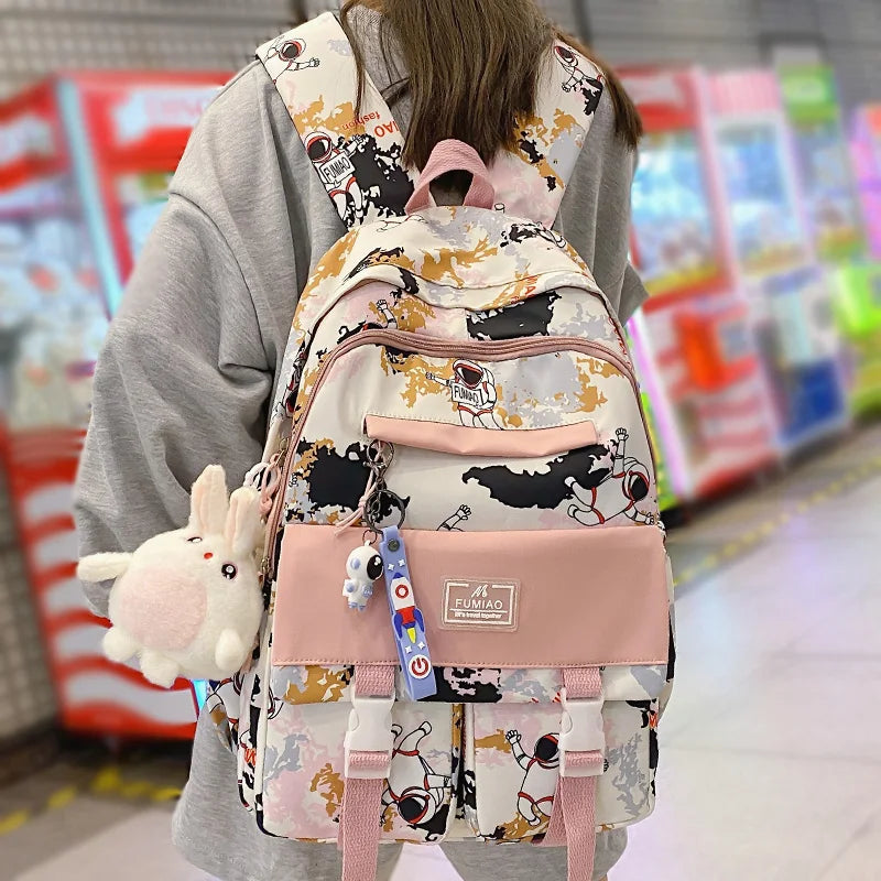 Girl Cool Camouflage Cartoon Travel Bag Fashion Ladies Graffiti Laptop Backpack Women Kawaii Bag Trendy Female College Backpacks