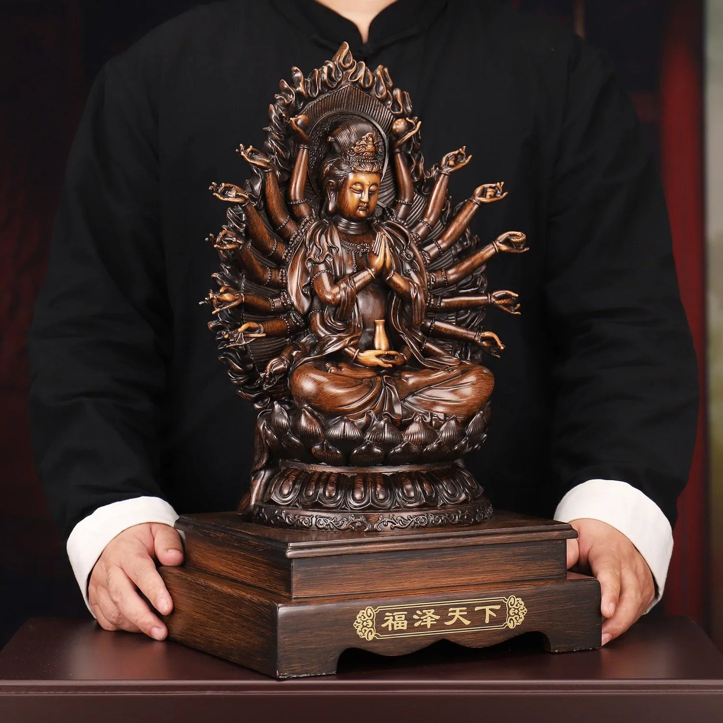 Goddess of Mercy Bodhisattva Ornaments Attract Wealth Thousand-handed Goddess of Mercy Statue Craft Home Decor Office Gift