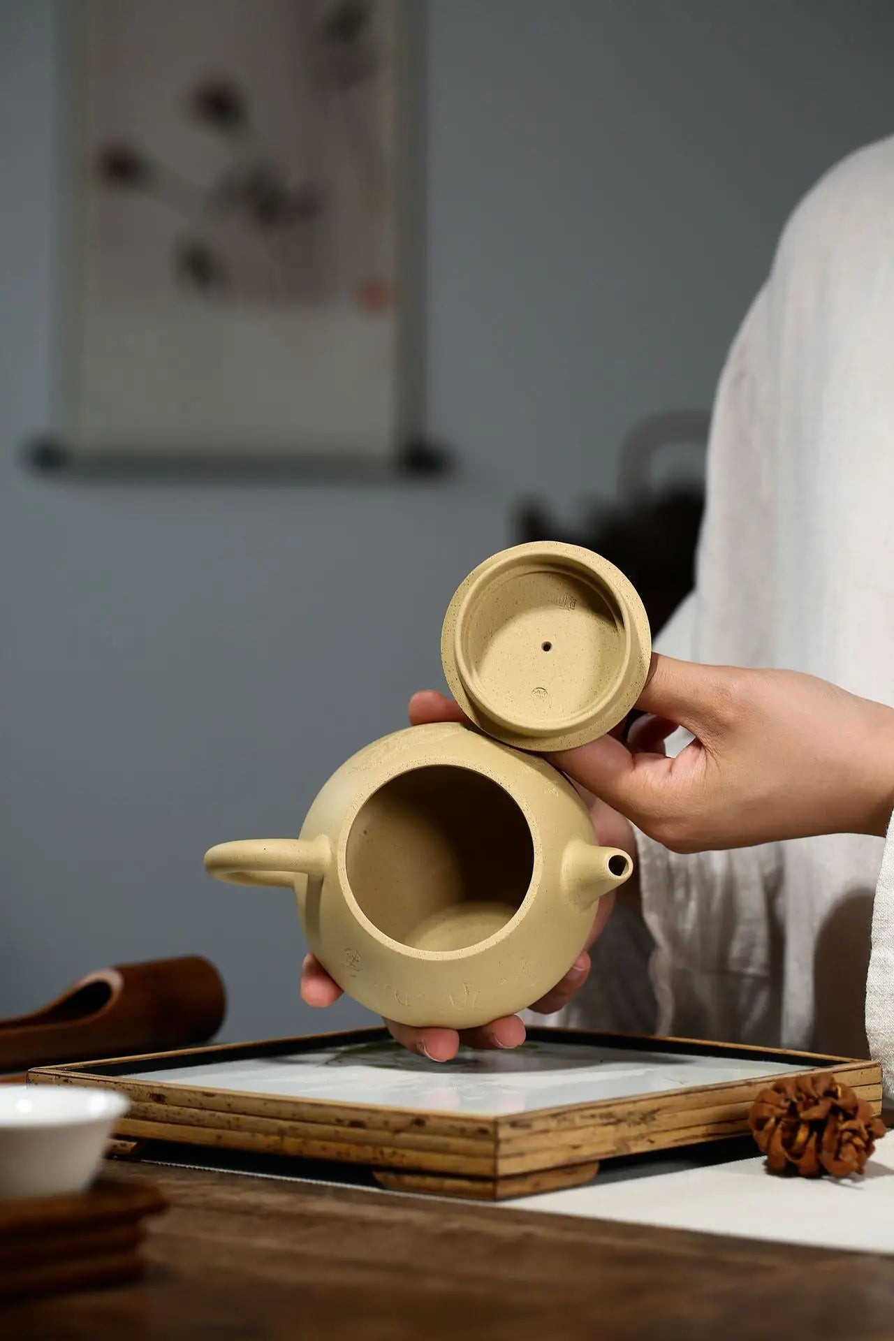 Green Clay Zisha Scoop Teapot, Yixing Handmade Pot, Kung-Fu Teaware, Purple Clay Drinkware for Puer Green