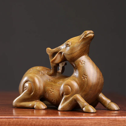 Green rosewood statue Lucky deer a deer peace car decoration handhandle piece home decoration solid wood wood sculpture