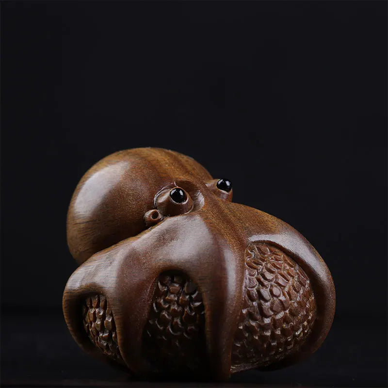 Green sandalwood 5cm Wood Sculpture Animal Sculpture octopus Collection Office Decoration Rich Home Décor