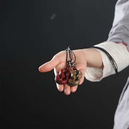 Green sandalwood Pterocarpus santalinus 5cm Animal Sculpture Pendant Car Hanging Bag Pendant Feng Shui Mascot