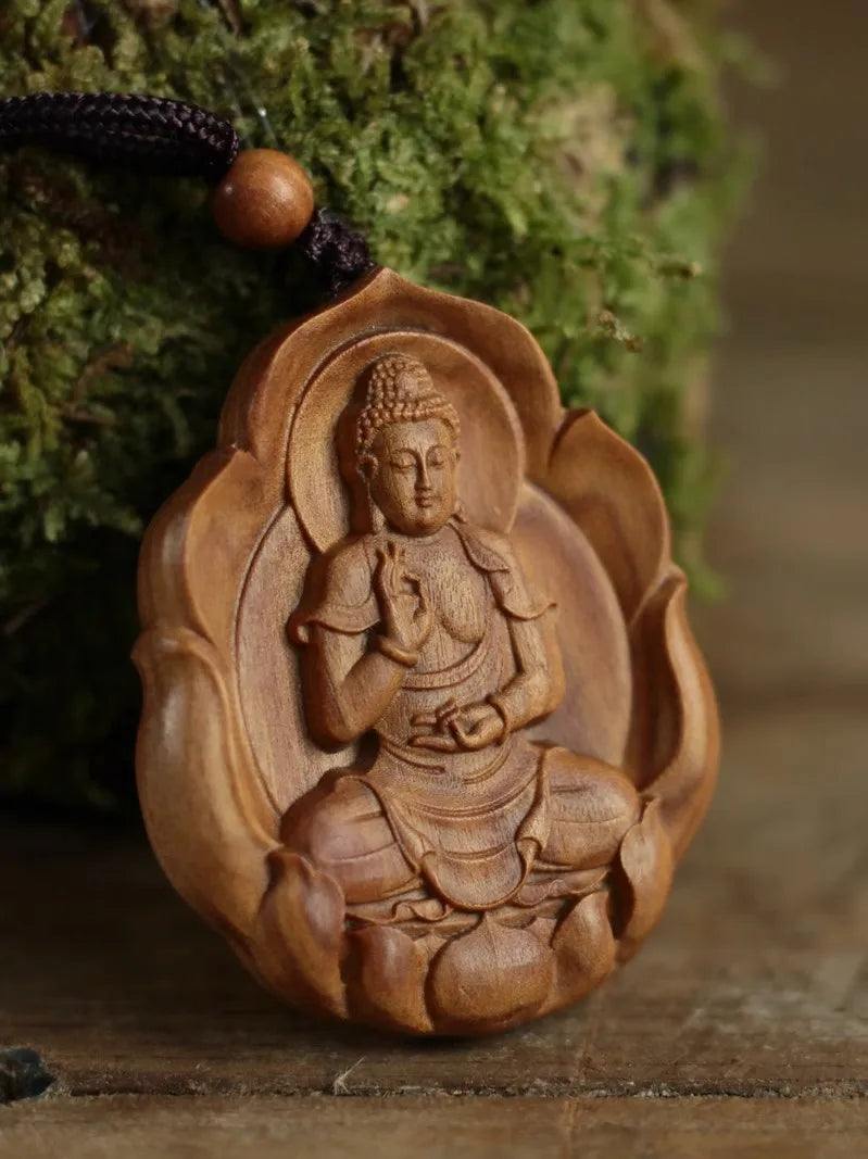 Green sandalwood carved Buddha statue pendant Chinese zodiac life Buddha necklace Bodhisattva universal guardian god pendant