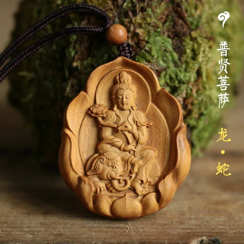 Green sandalwood carved Buddha statue pendant Chinese zodiac life Buddha necklace Bodhisattva universal guardian god pendant