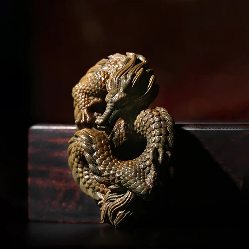 Green sandalwood statue disk dragon Dragon Year mascot pendant handhandle solid wood sculpture Zodiac dragon ornament