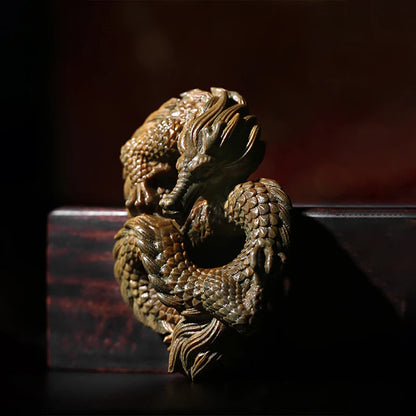 Green sandalwood statue disk dragon Dragon Year mascot pendant handhandle solid wood sculpture Zodiac dragon ornament