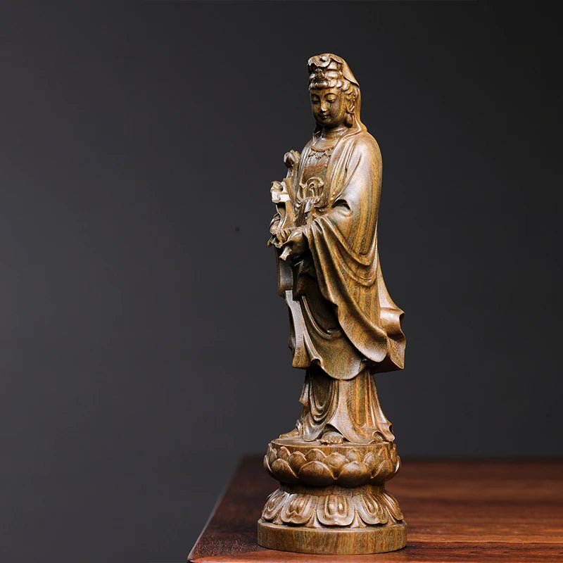 Green sandalwood wood statues of Guanyin ornaments handhandle pieces of figure wood sculpture crafts living room home decoration