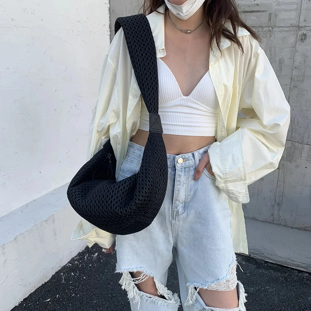 Grid Crossbody for Women 2024 Simple Large Capacity Crescent Casual and Light Shoulder Bag Spot Fashion Movement