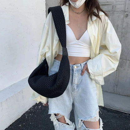 Grid Crossbody for Women 2024 Simple Large Capacity Crescent Casual and Light Shoulder Bag Spot Fashion Movement