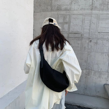 Grid Crossbody for Women 2024 Simple Large Capacity Crescent Casual and Light Shoulder Bag Spot Fashion Movement