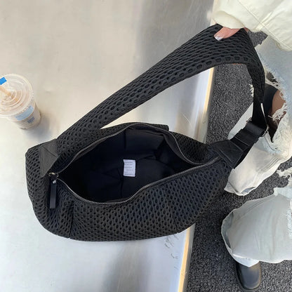 Grid Crossbody for Women 2024 Simple Large Capacity Crescent Casual and Light Shoulder Bag Spot Fashion Movement
