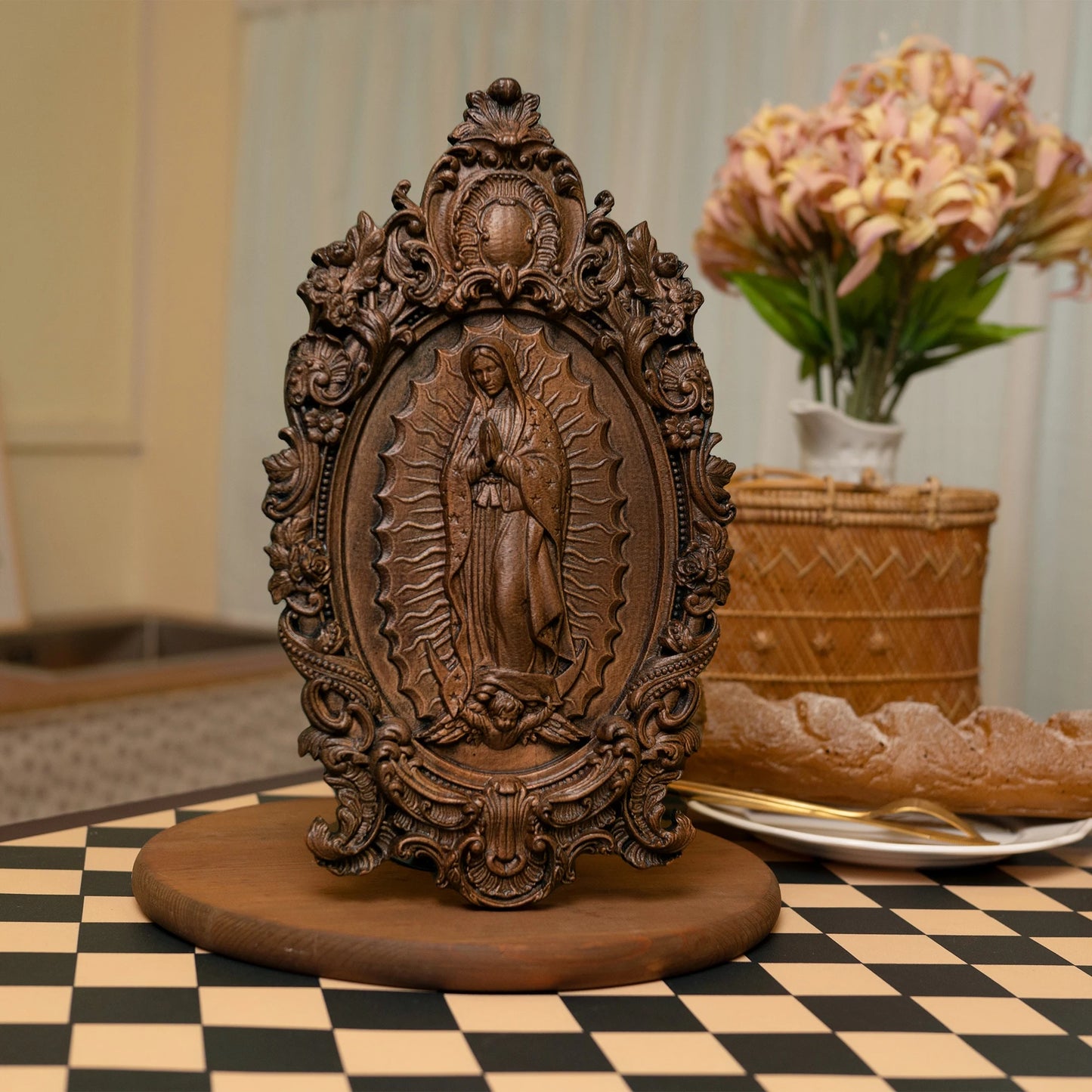 Guadalupe Virgin Mary Statue Religious Figure Madonna Christian Catholic Family Church Wall Decoration Wood Carving Female Gift