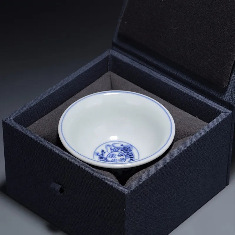 Guanfu Museum Antique Yongle Blue and White Flower Pressure Bottle Palace Museum Jingdezhen Tea Set Handmade and Hand-Painted Ku