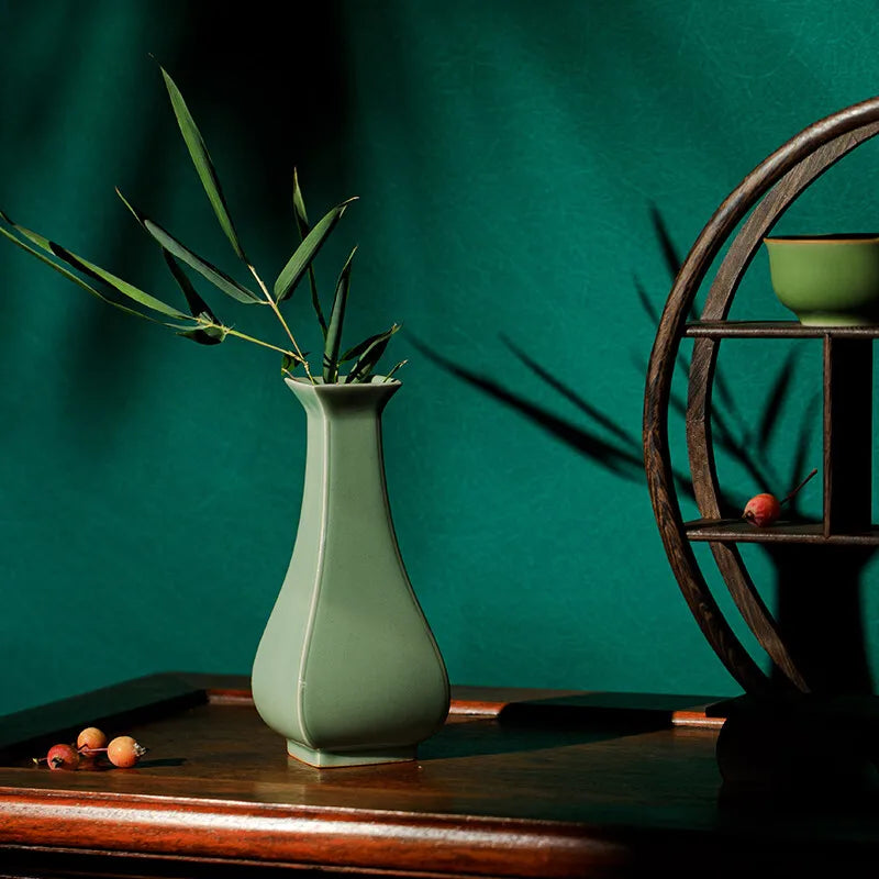 Guanfu Museum Guanfu Biluo Sifang Bottle Decoration Longquan Celadon Glazed Cinnabar Tire Creative Retro Simple Vase Flower Arra