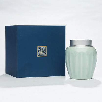 Guanfu Museum Powder Celadon Glaze Lotus Leaf Small Tea Jar Longquan Celadon Double-Layer Sealing Knob Sealed Tea Storage Cerami