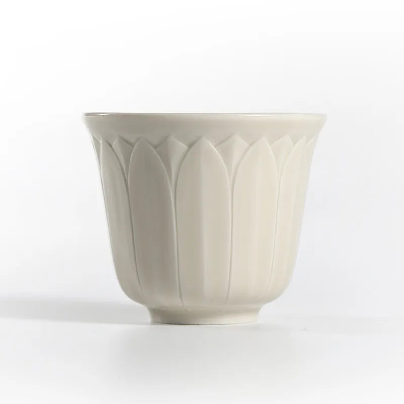 Guanfu Museum Recommended Ding Ware Series Master Cup White Porcelain Tea Cup Carved Flower Print Handmade Tea Cup Single Cup Ku