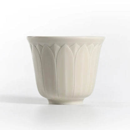 Guanfu Museum Recommended Ding Ware Series Master Cup White Porcelain Tea Cup Carved Flower Print Handmade Tea Cup Single Cup Ku