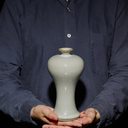 Guanfu Museum Recommended Handmade Longquan Celadon Chinese Study Ceramic Decorating Vase Living Room Office High-End Furnishing