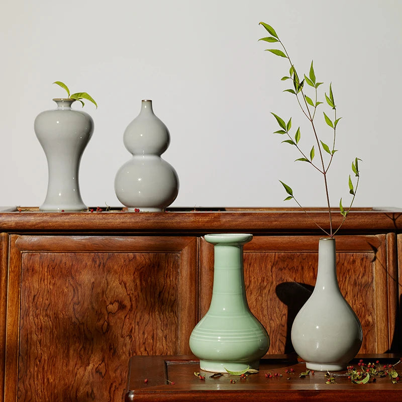 Guanfu Museum Recommended Handmade Longquan Celadon Chinese Study Ceramic Decorating Vase Living Room Office High-End Furnishing