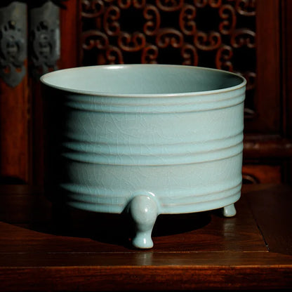 Guanfu Museum Ru Ware Day Celadon Glaze String Pattern Three-Legged Bottle Henan Baofeng Handmade Gracked Glaze Fragrant Gray Ti