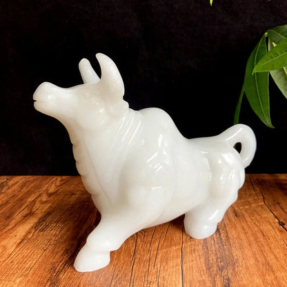 HOME company OFFICE mascot high grade White jade GOOD LUCK Wall Street Bull finance stock market cattle sculpture