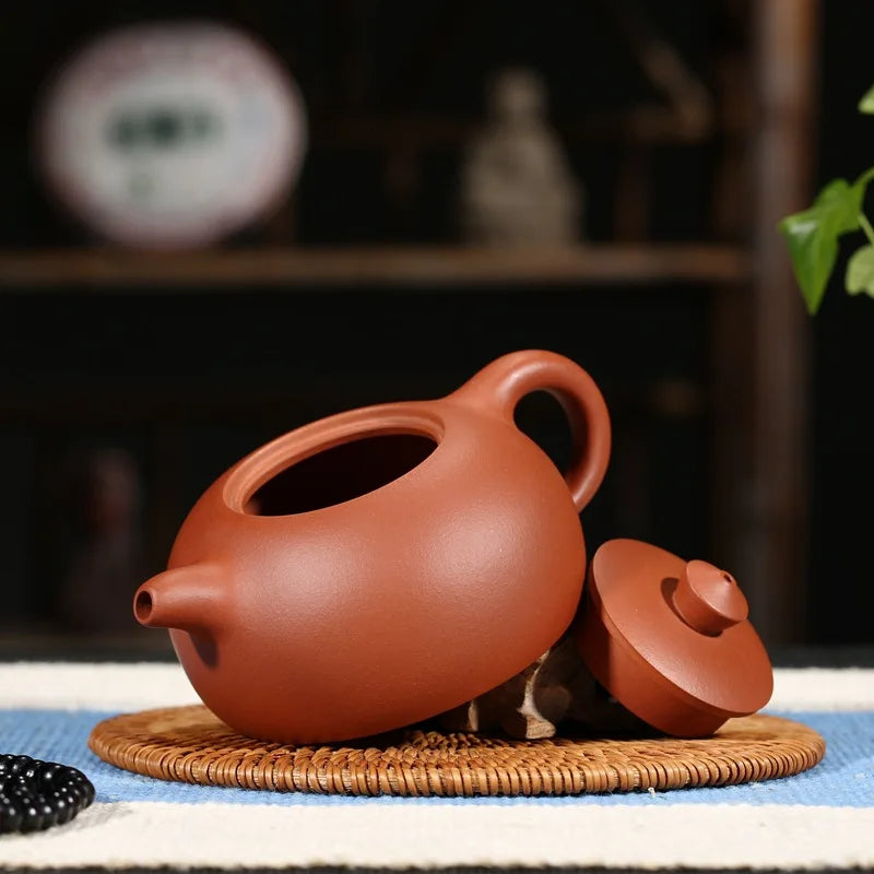 260ml Chinese Purple Clay Teapot Yixing Zisha Tea Set Genuine Clear Cement Half Moon Tea pot free shipping gift box