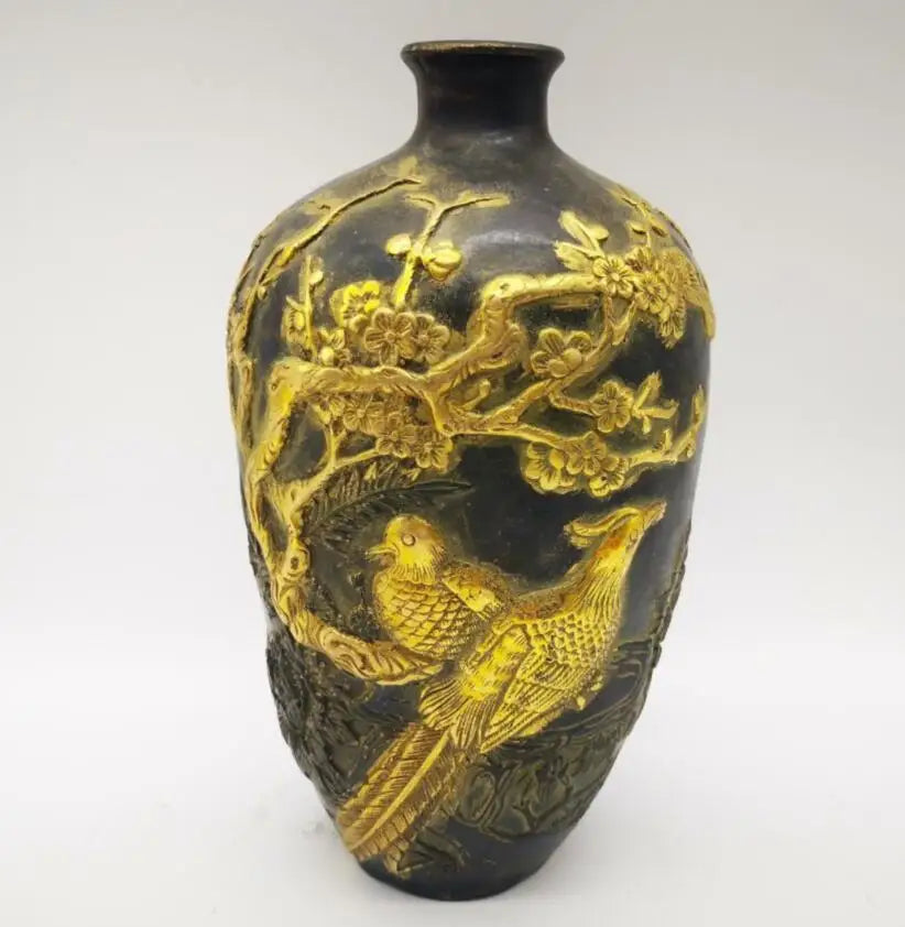 China brass magpies Plum blossom vase crafts statue