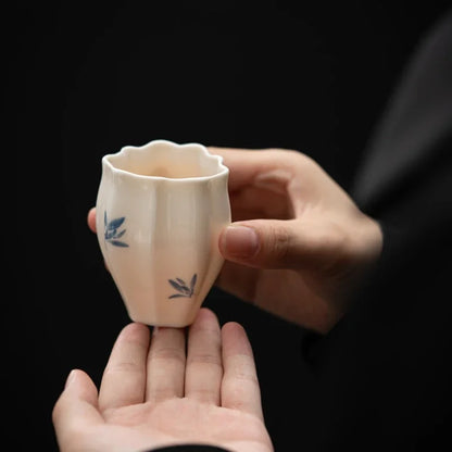 Hand Drawn Phalaenopsis Tea Cup Single Drinking Host Simple Household Ceramic Kung Fu Set Cups Teaware Kitchen Dining Bar Home