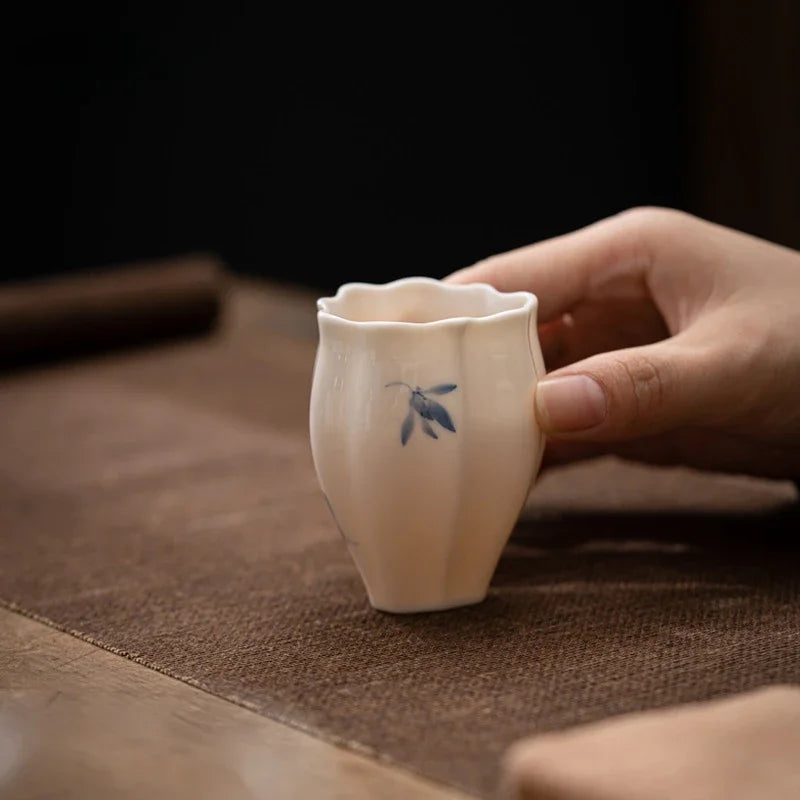 Hand Drawn Phalaenopsis Tea Cup Single Drinking Host Simple Household Ceramic Kung Fu Set Cups Teaware Kitchen Dining Bar Home