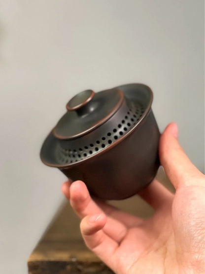 Hand Grabbing Gaiwan Tea Set Ceramic Teapot Nixing Pottery Tea Pot with Full Hole Built-in Filter Retro Handmade Kung Fu Tea Set