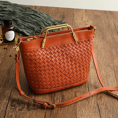 Hand-woven Women's Bags Vintage Crossbody Bag Large Capacity Practical Totes Handbags Female Elegant Commuter Casual Bolsa